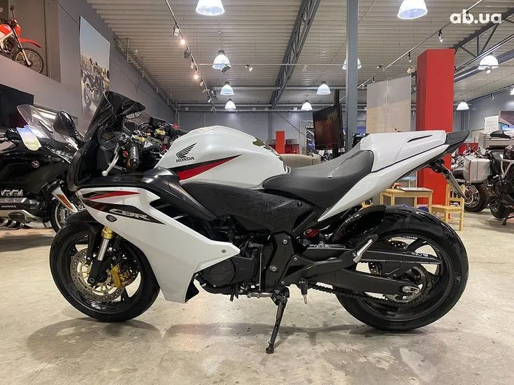 Honda CBR Image 5